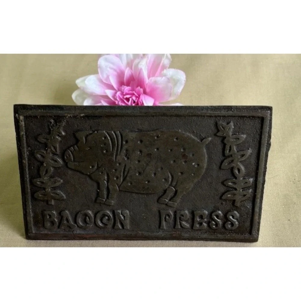 Cast Iron Bacon Press with Wood Handle & Pig Hog Design 7